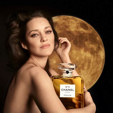 which celebrities wear chanel no 5|Review of Chanel No. 5 Perfume: Is It Worth the .